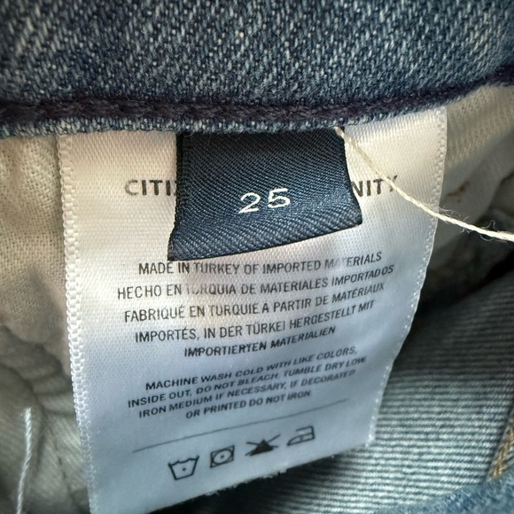 Citizens of Humanity Emerson Slim Boyfriend Distressed Denim Jean Size 25 EUC - Picture 5 of 6